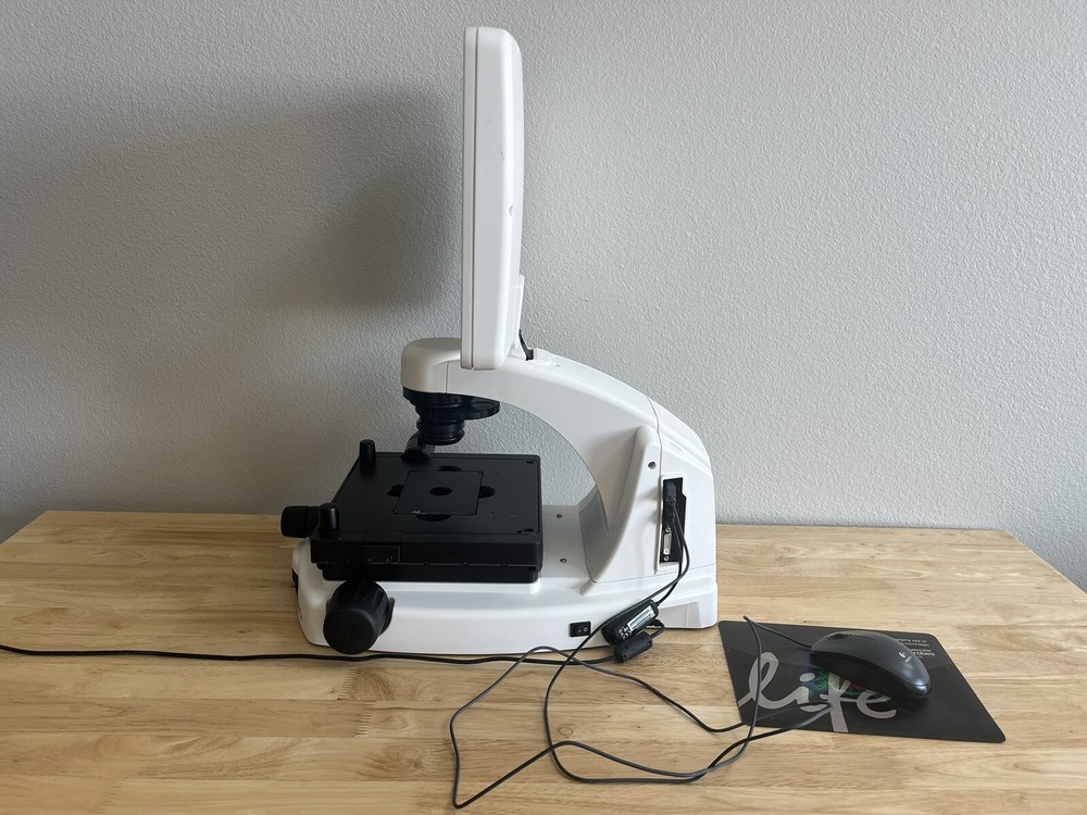 Invitrogen Life Technologies EVOS FLc Digital Inverted Fluorescence Microscope