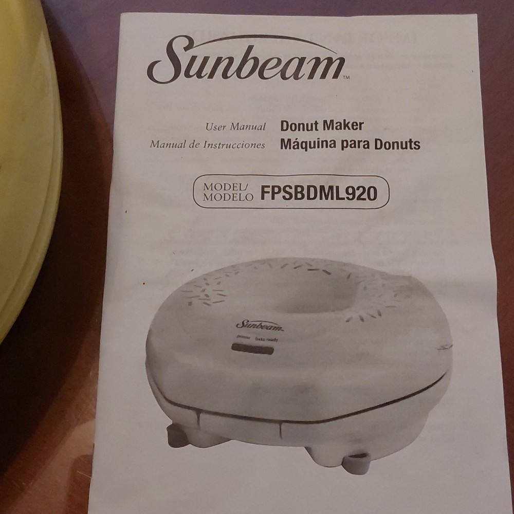 Sunbeam FPSBDML920 Electric Donut Maker Yellow Indicator Light 5 Compartments