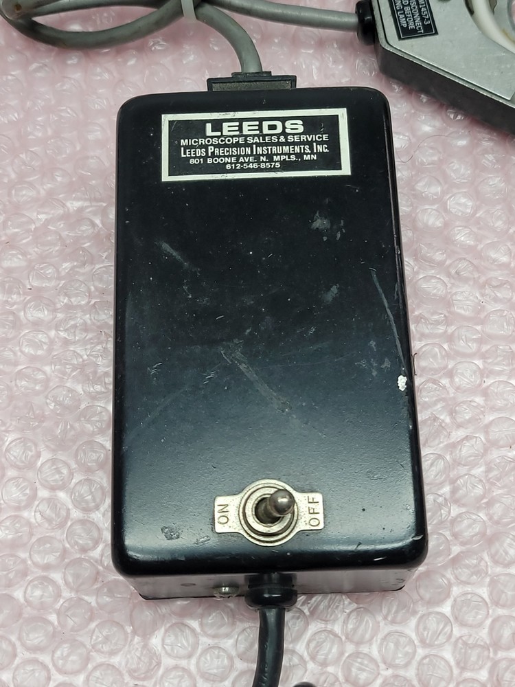 Leeds Microscope Power Supply w/ Ring Light attachment