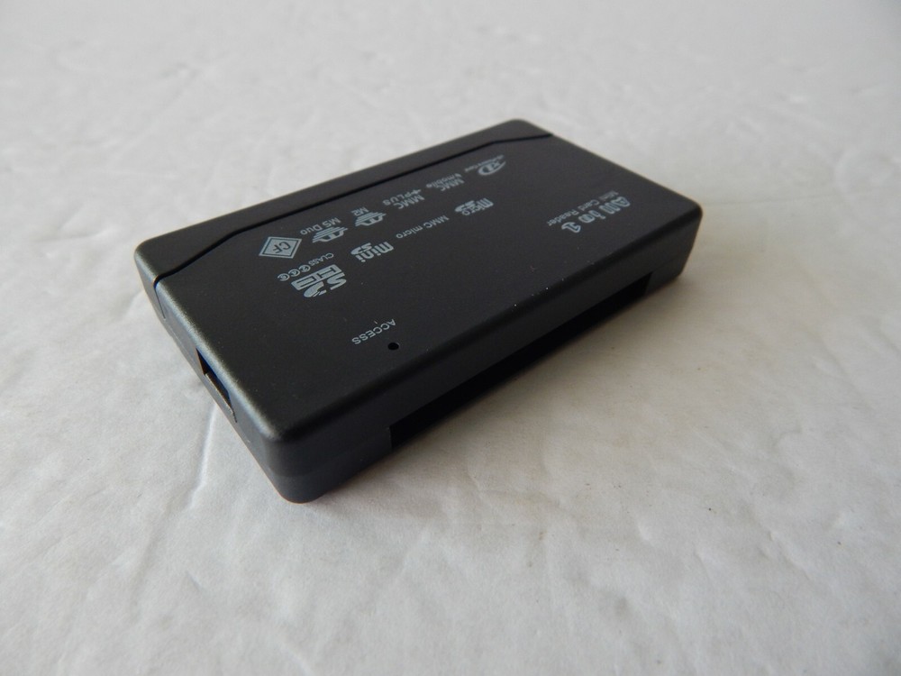 Universal USB 2.0 All-In-One Compact Flash Memory Card Reader - Black New