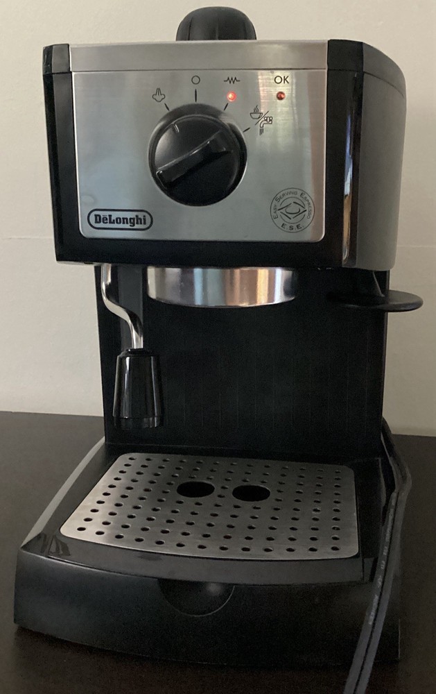 De'Longhi Easy Serving Espresso Machine~CoffeeMaker EC-155~WorksGreat~READ BELOW