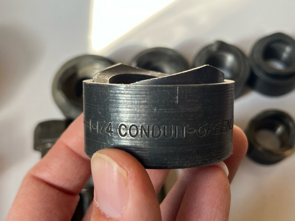 Greenlee Punch and Die Set Knockout Conduit