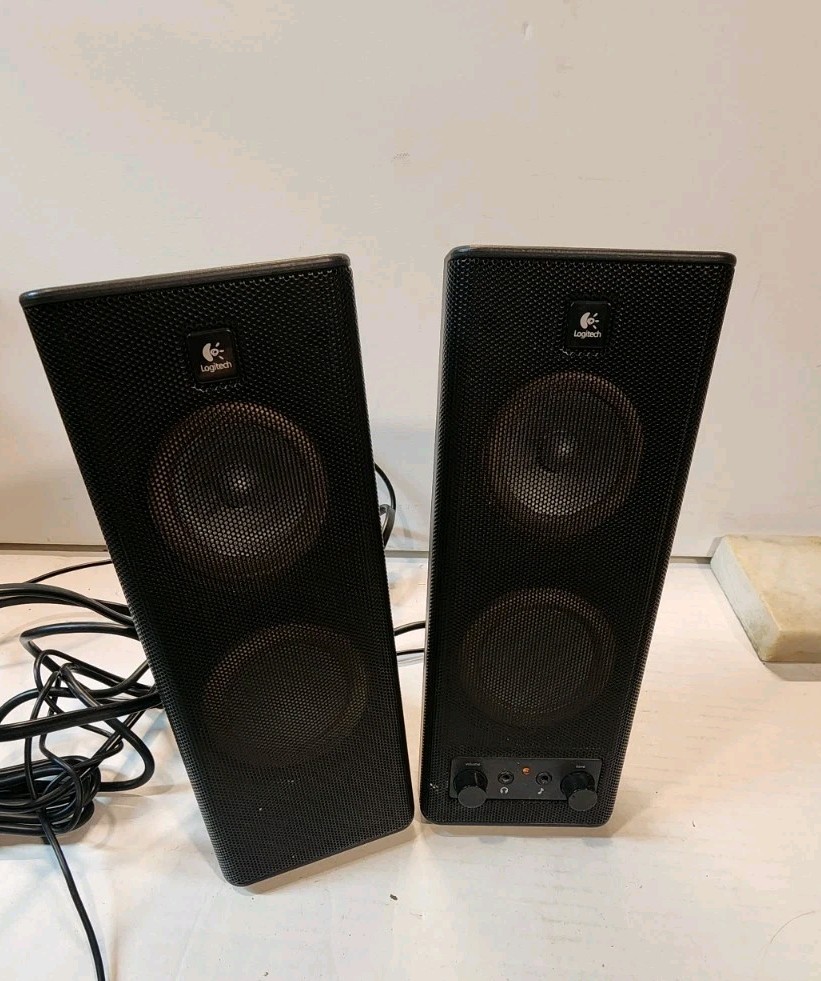 Logitech Stereo Computer Speakers 2.0 Desktop System w/ Volume Control And Jack