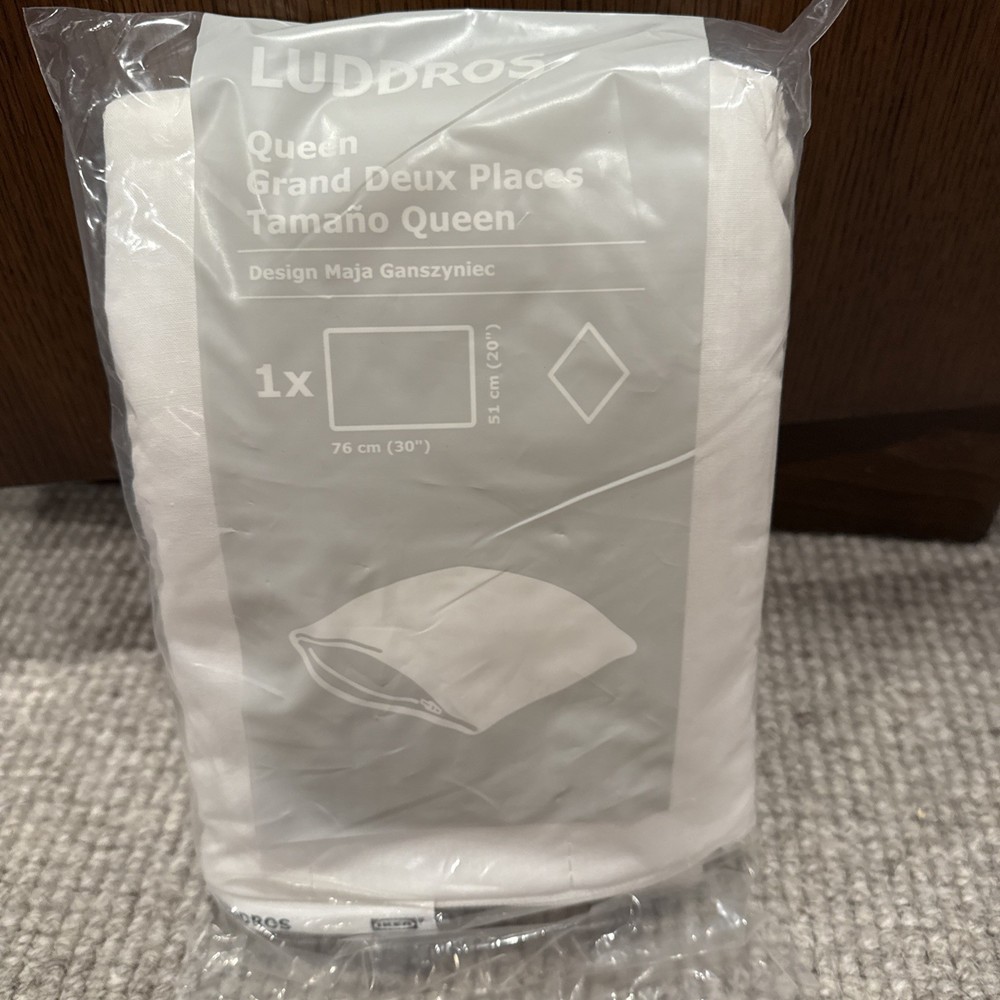 IKEA Luddros Pillow Protector Queen White with Zipper