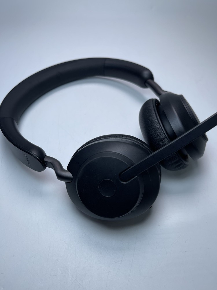 Jabra Evolve2 65 Wireless Headset With Charging Cord TESTED WORKING