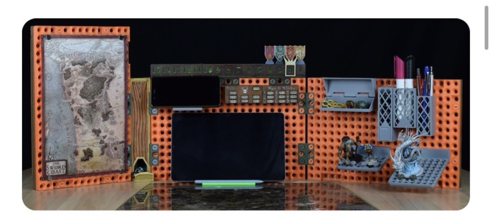 The Twistlock Customizable DM Screen Edition