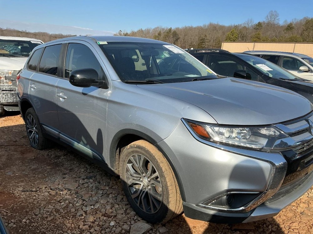 OUTLANDER 2017 Glove Box 4944629