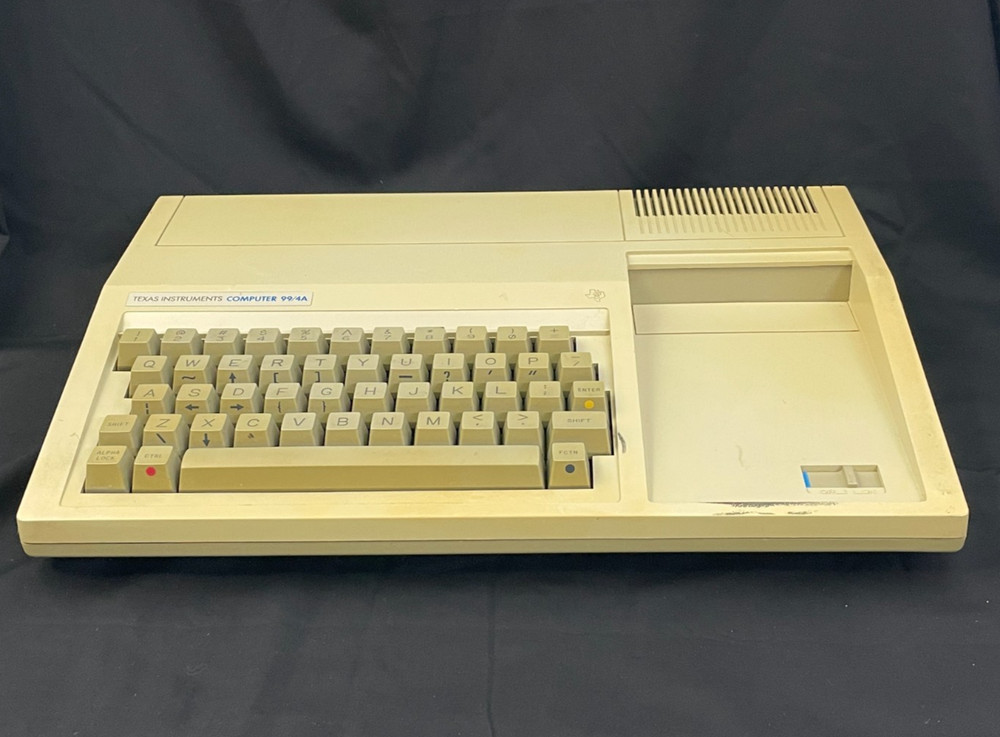 TI-99/4a Computer - Texas Instruments Model PHCOO4A - UNTESTED