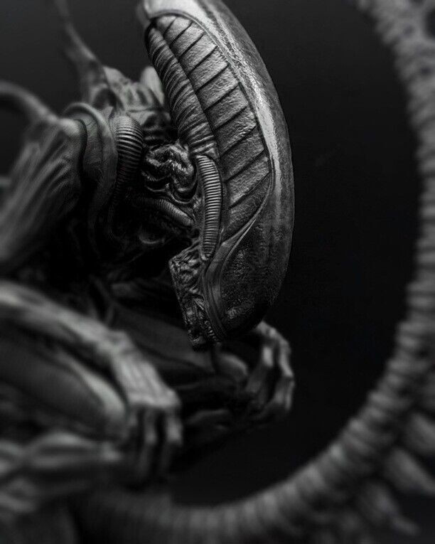 Alien Romulus Alien Xenomorph Monster Figure Model Desk Decor Toy Statue Gift