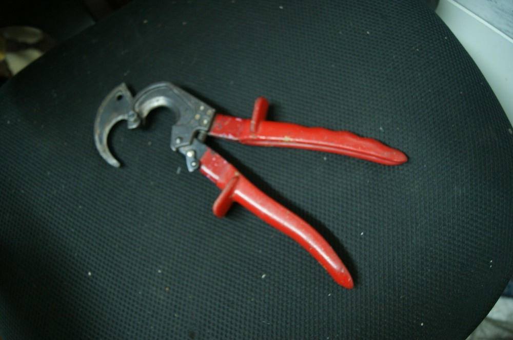 KLEIN 63060 CABLE CUTTER