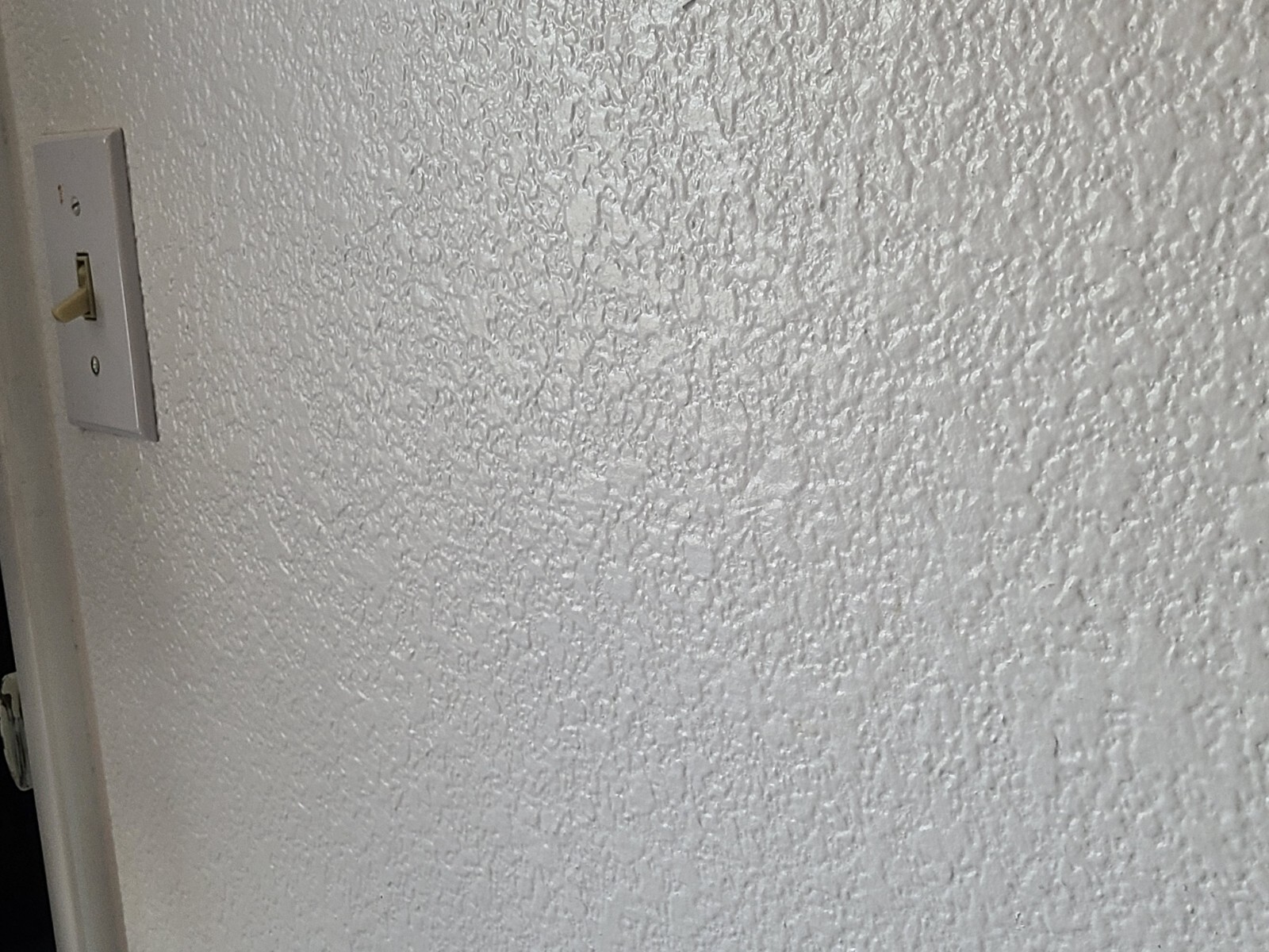 Displate Wall Mounting Kit - Complete w/ Magnet, Protective Leaf & Cleaning Pad