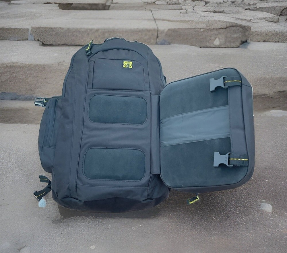 Large Body Glove Skateboard Threshold Backpack