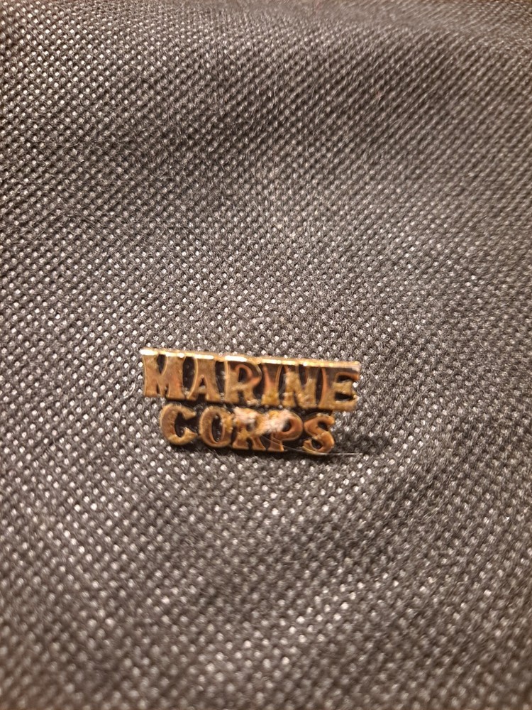 MARINE CORPS PINBACK!   e7892UXX