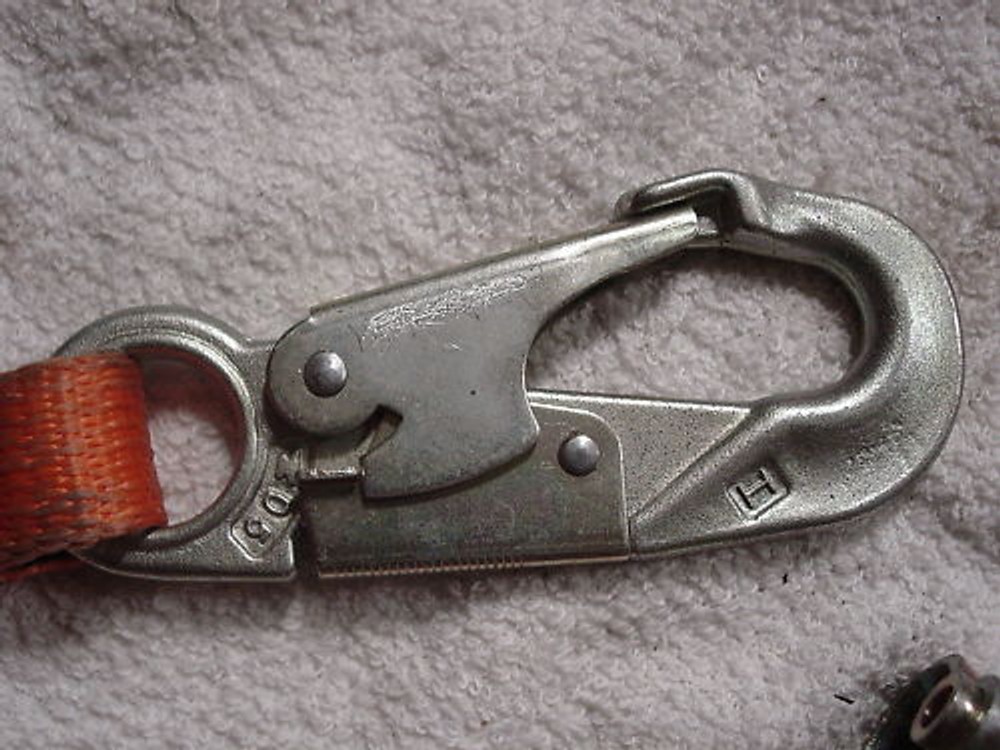 NORTH FP563 AUTOMATIC ROPE GRAB ARREST NEW