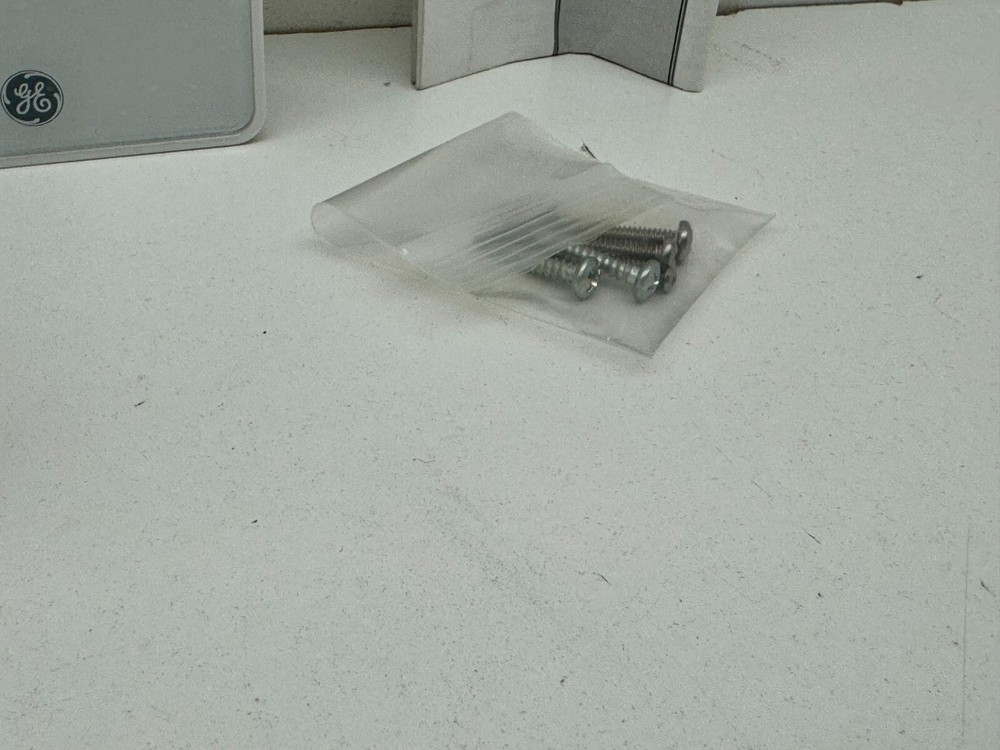 GE Sensing T8100-D Ventostat CO2 Ventilation Controller TMP, LCD, WHT