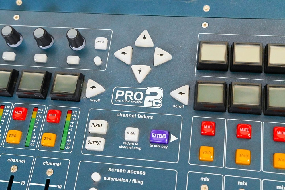 Midas PRO2C Live Digital Audio Mixing Console CG01WKW