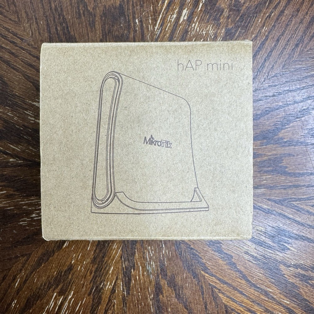 MikroTik RB931-2nD hAP mini Wireless Router Bundle w/ Power Adapter Box