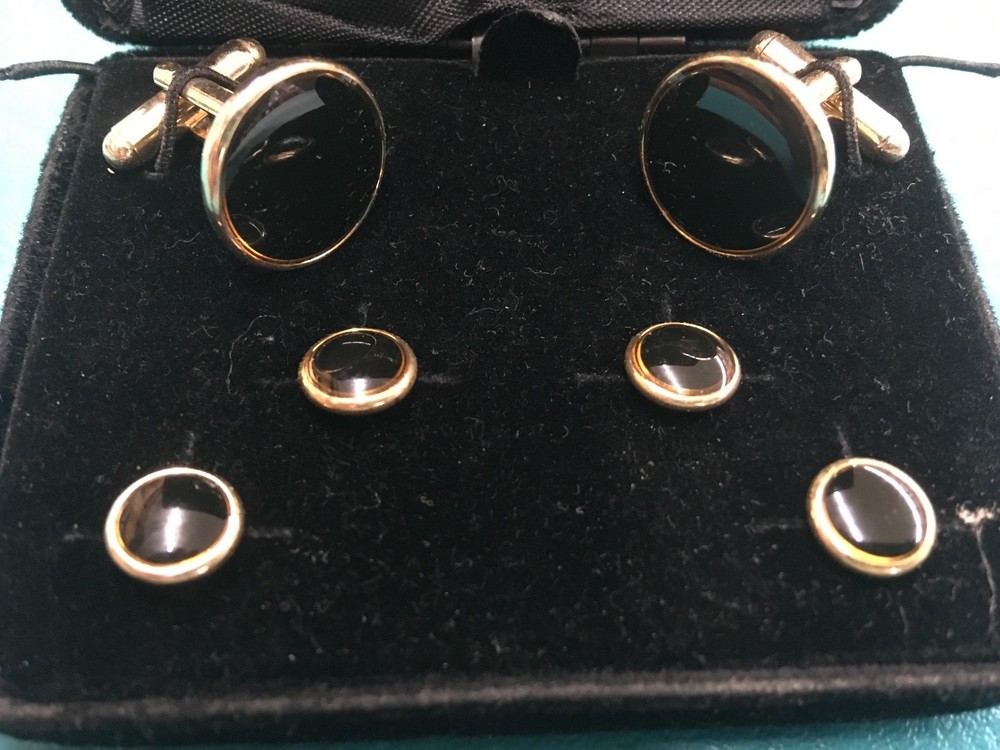 Chiaerelli Gold & Onyx Cufflink and Stud Set