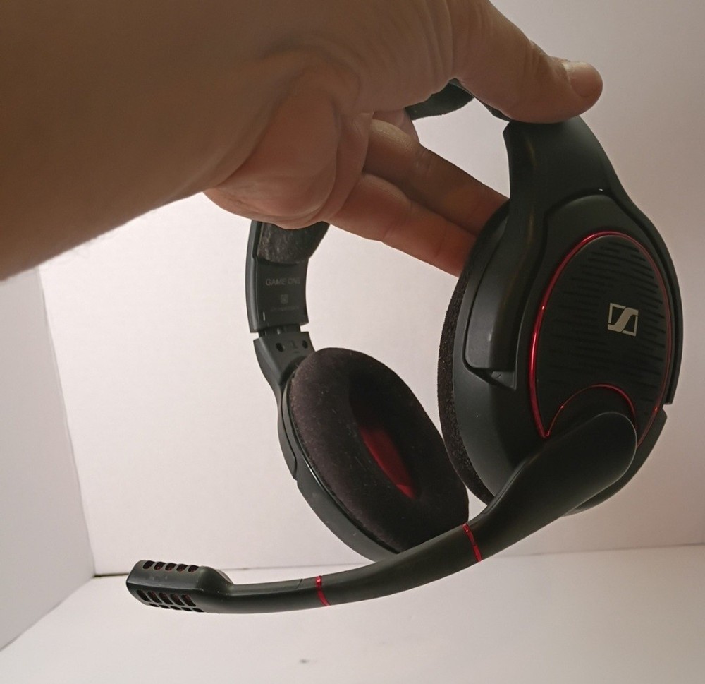 Sennheiser Game One PC Gaming Headset - Black/Red - Missing Cable