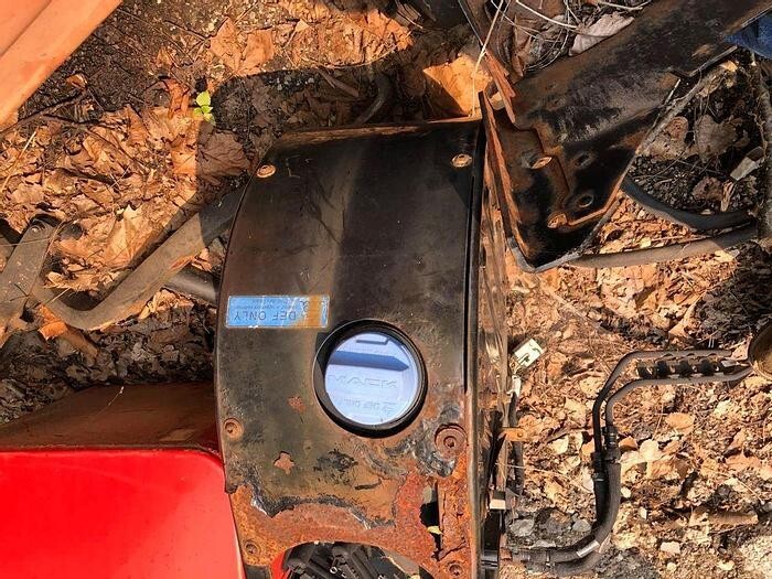 2012 Mack CXU613 Def Tank & Working Pump