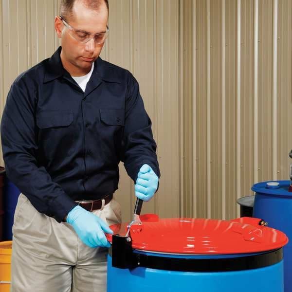 Pig Drm1084-Rd Latching Lid For Poly Drum, Red