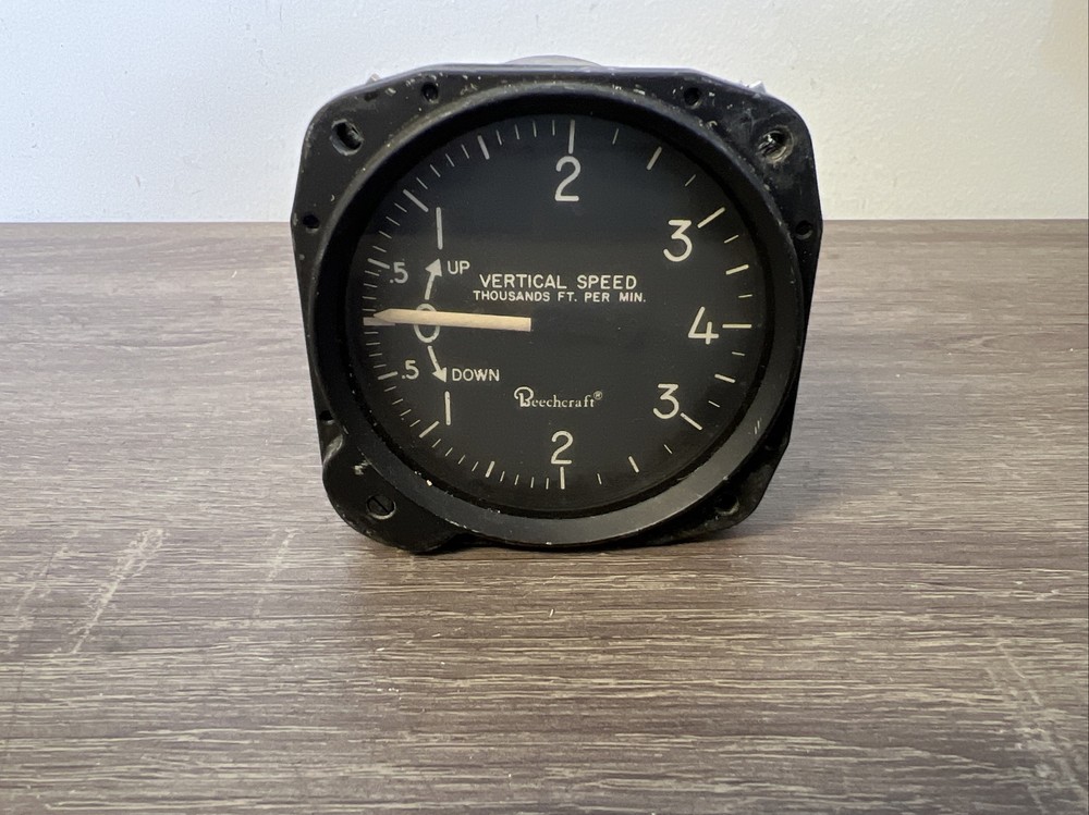 United Instruments, Inc. Beechcraft Vertical Speed Indicator P/N: 7040