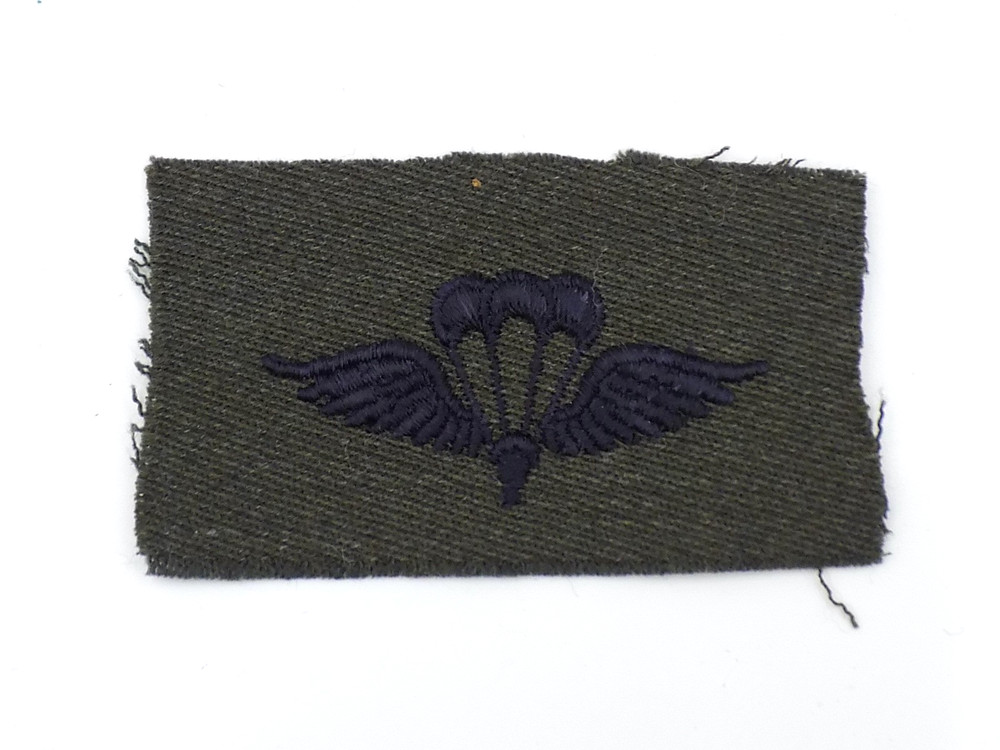 Original Post-WWII USMC Parachute Rigger Sleeve Patch