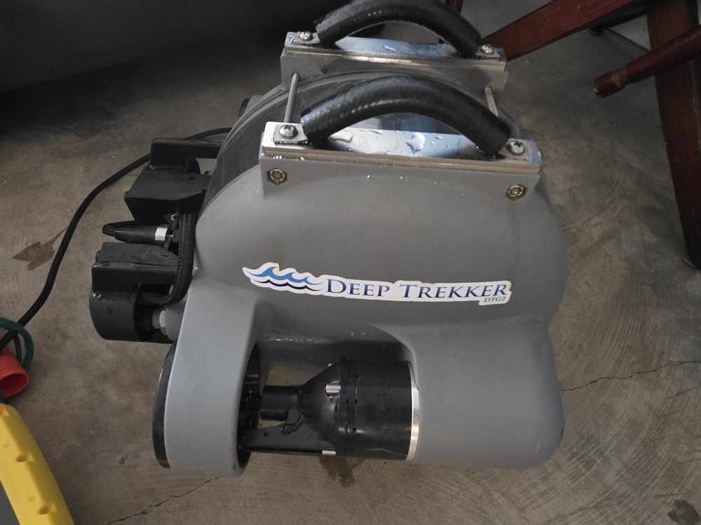 Deep Trekker DTG2 underwater inspection ROV system.