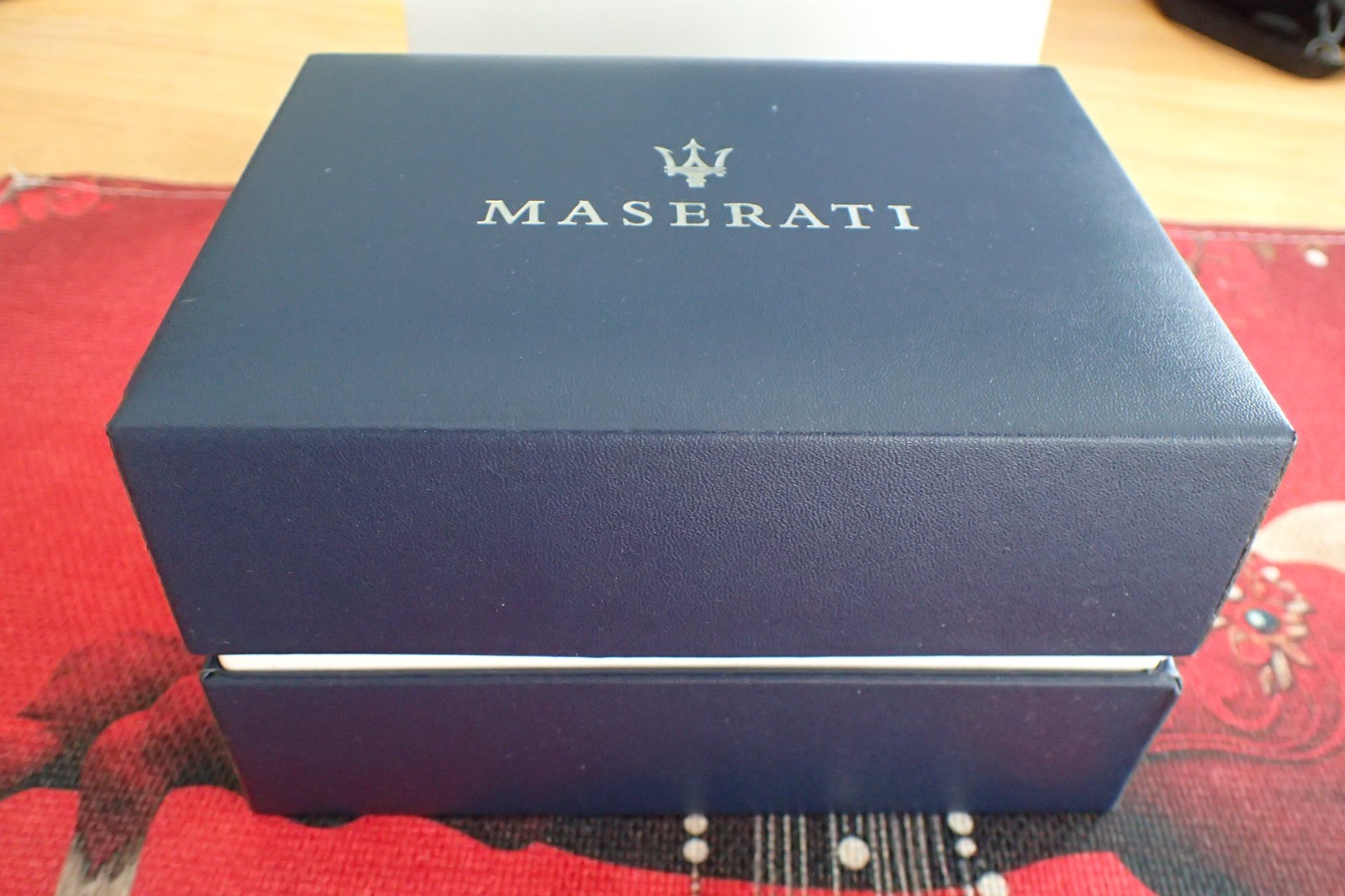 Maserati R8823125001 Men's Tradizione White Dial Automatic Watch unique box/tag