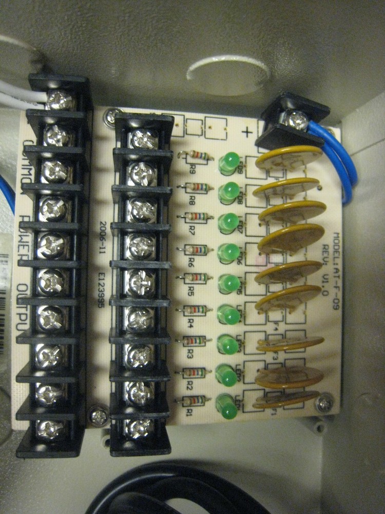 I.T.E. Model TR-9DC5A CCTV Security Camera Accessory Power Supply 8 Channel 24V