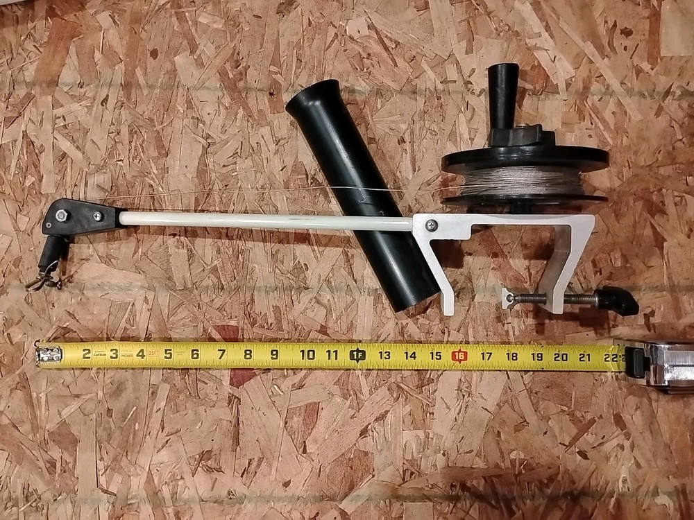 Walker Short Arm Manual Downrigger