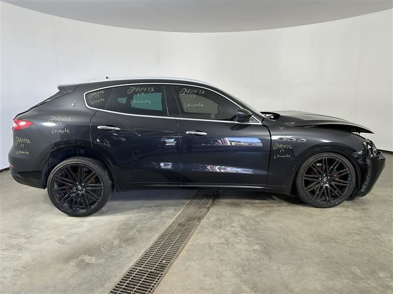 LEVANTE 2017 Camera/Projector 2672076