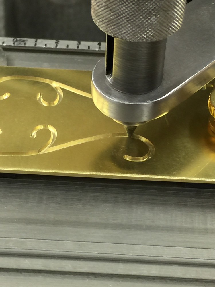 4 WAY SCROLL PATTERN SOLID BRASS ENGRAVING PLATE FOR NEW HERMES FONT