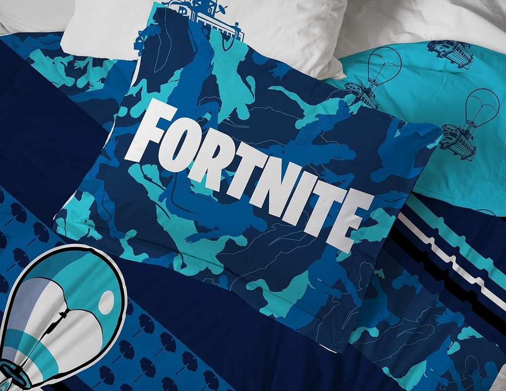 Fortnite "Battle Bus" Microfiber Full Comforter