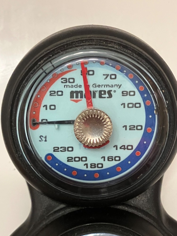 MARES Mission 3D Compact Console Scuba Diving