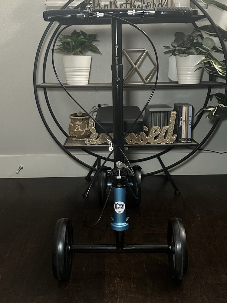 KneeRover Knee Scooter