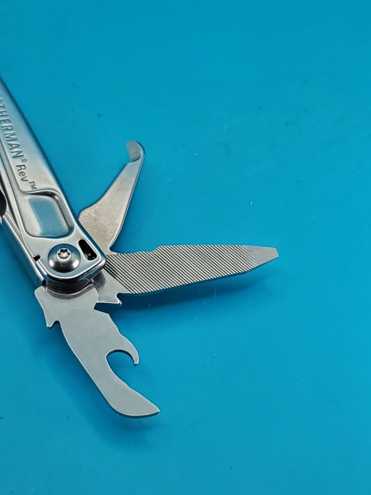 Leatherman Rev 3.8" Multi-Tool, Stainless!