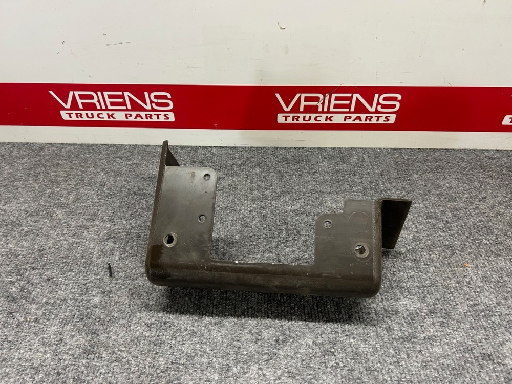 KENWORTH S22-1152 COVER-UNDER DASH LH