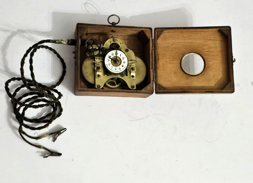RARE ANTIQUE DYNAMITE EXPLOSIVE DETONATOR TIMER CLOCK WOODEN SWITCH BOX 1900'S