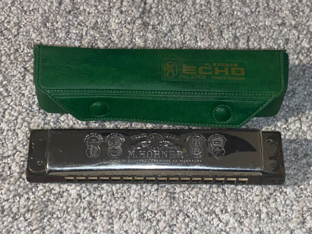 Vintage M. Hohner Echo HARMONICA #2309 - with case