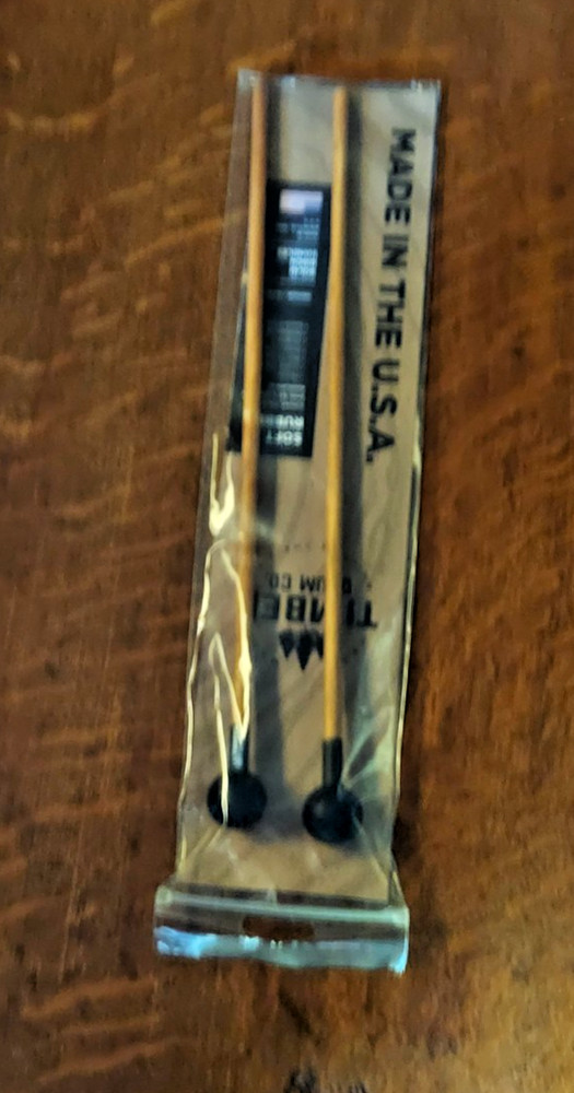 Yamaha 32 Note Xylophone ~ Stand & Sticks