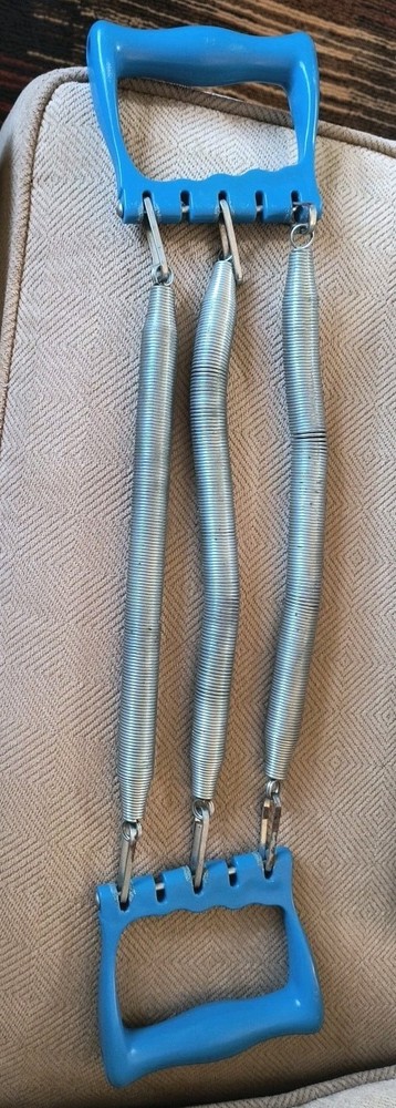 Vintage Generation II 5 Spring Chest Pull Home Workout Eq. **2 Springs Missing