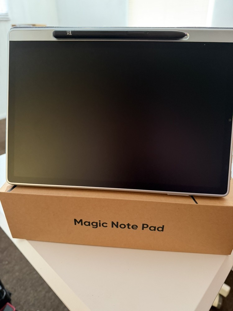 XPPen 10.95" Magic Notepad Android 14 Barely used. CHECK THE DESCRIPTION