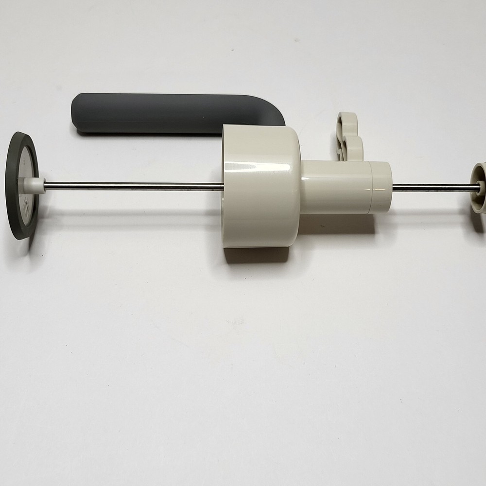 Pampered Chef Easy Accent Decorator Plunger Trigger Handle Replacement Part Only