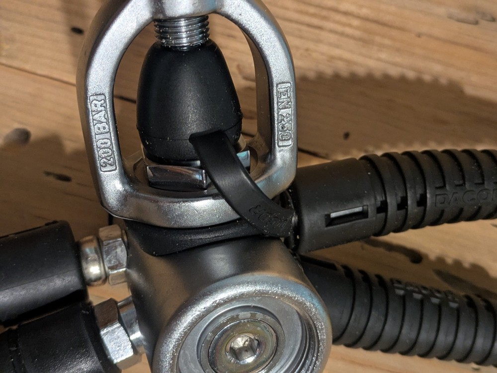 Scuba Diving Dacor Viper Regulators with Gauges UNTESTED