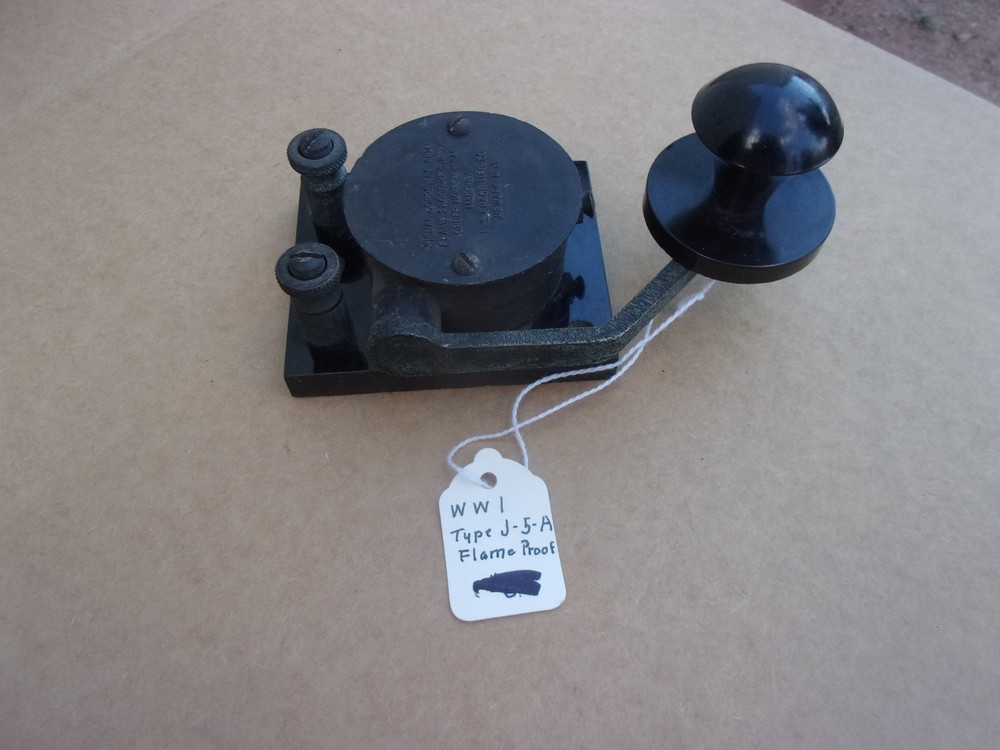 Vintage WWII US Signal Corps Model J-5-A Flame Proof Telegraph Morse Code Key