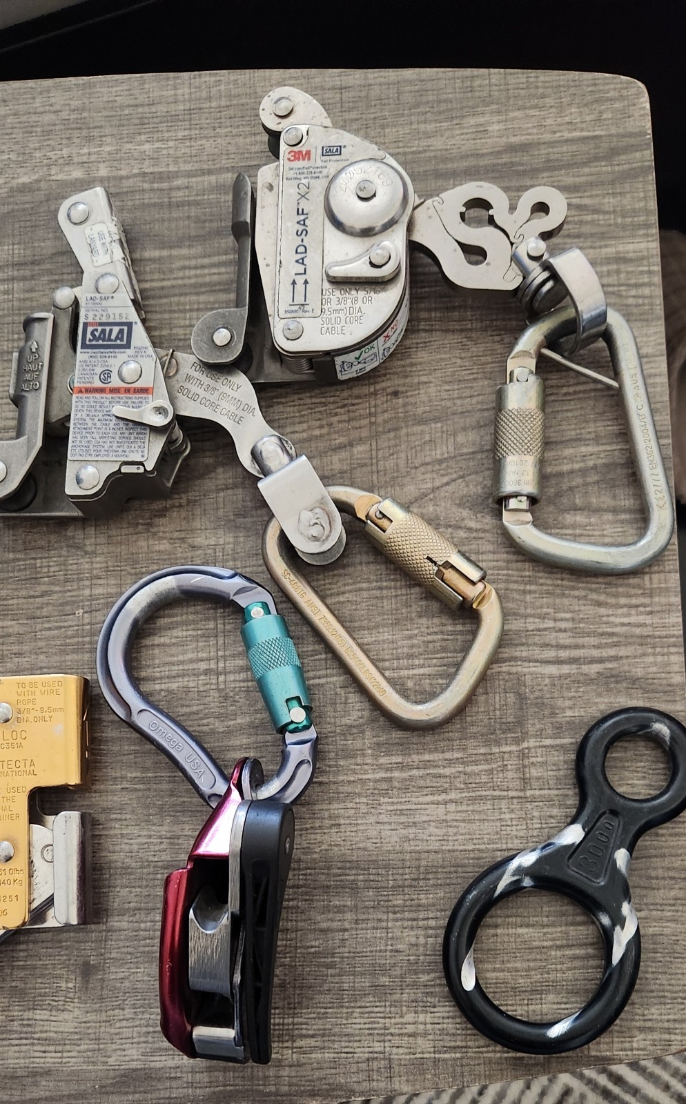 DBI Sala Lad Safe X3 Detachable Cable Ladder for Travel All Items Pictured Incl.