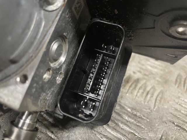 BMW C EVOLUTION ABS module pump 2015