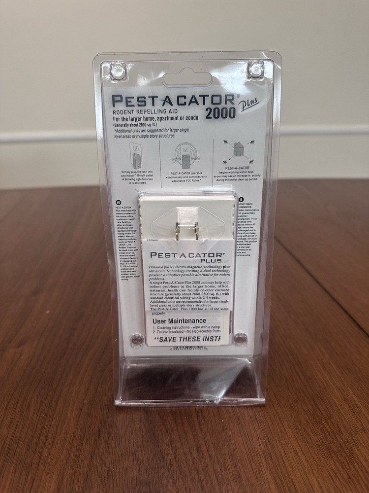 Global Instruments Pest A Cator Plus 2000 Electronic Insect & Rodent Repeller