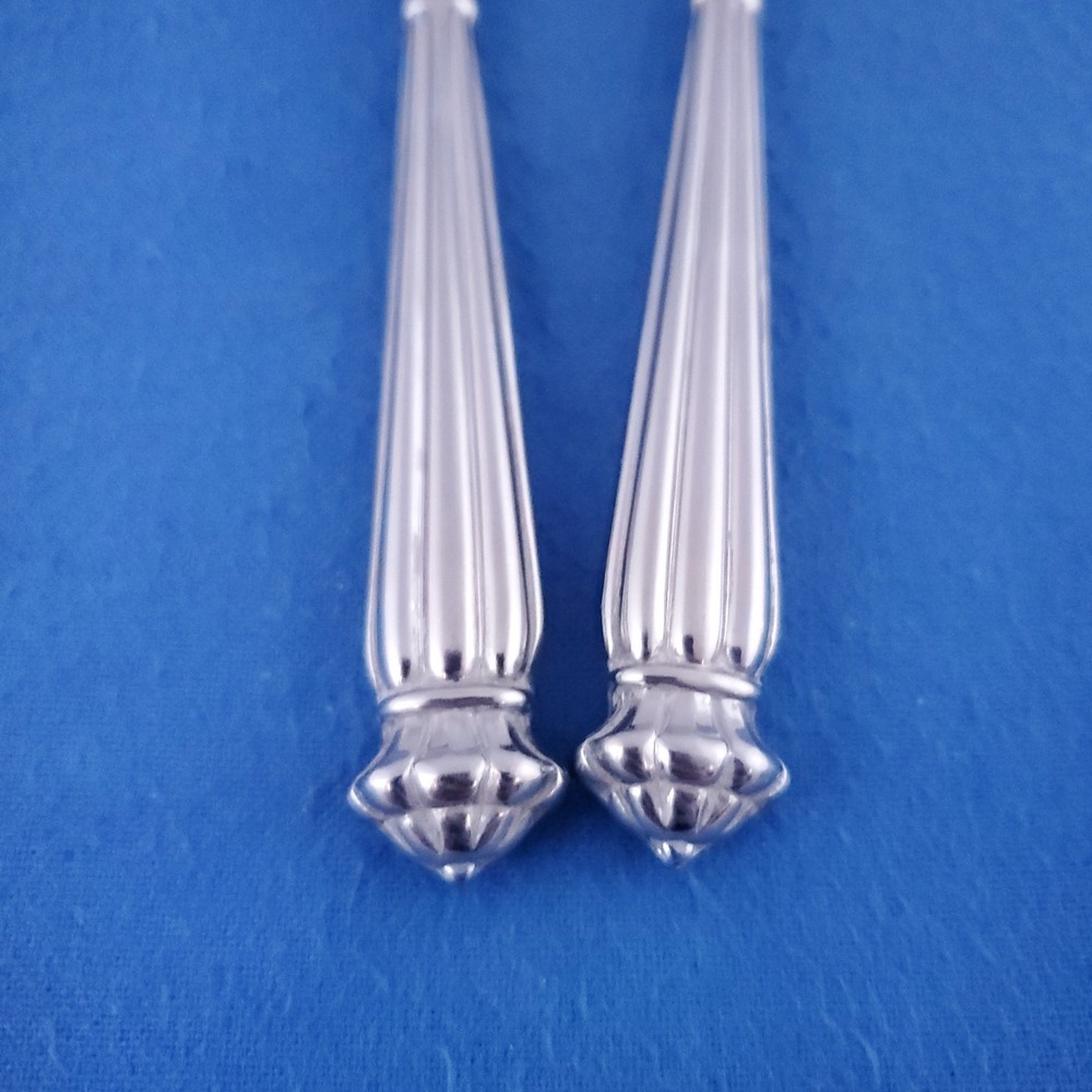 Reed Barton MUSEE ~ (2) Soup Spoons 7 1/4" Ribbed Glossy Stainless Flatware